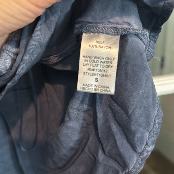 Savanna Jane Embroidered Long Sleeve Top Size Small - Picture 3 of 4